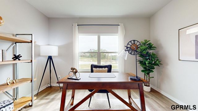 6215 Harvest Drive, Papillion, NE 68157