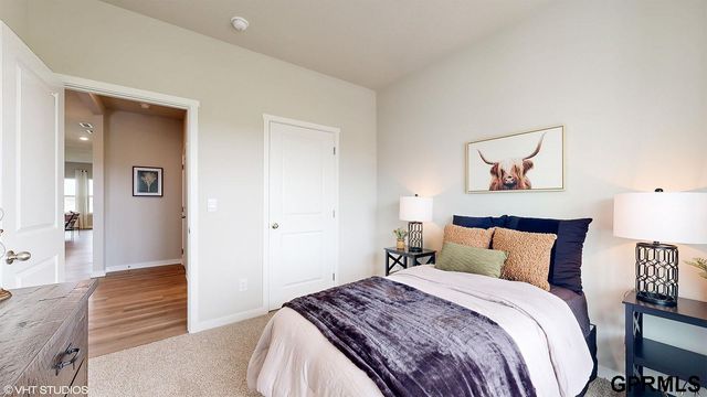 6215 Harvest Drive, Papillion, NE 68157