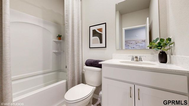 6215 Harvest Drive, Papillion, NE 68157