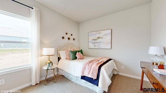 6215 Harvest Drive, Papillion, NE 68157