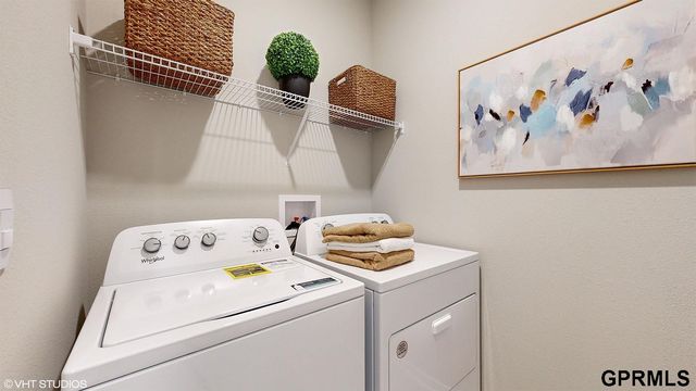 6215 Harvest Drive, Papillion, NE 68157