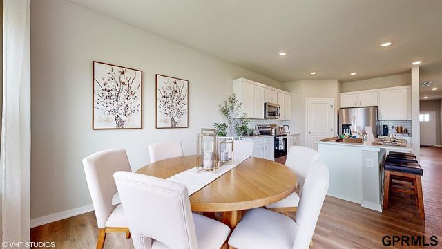 6215 Harvest Drive, Papillion, NE 68157