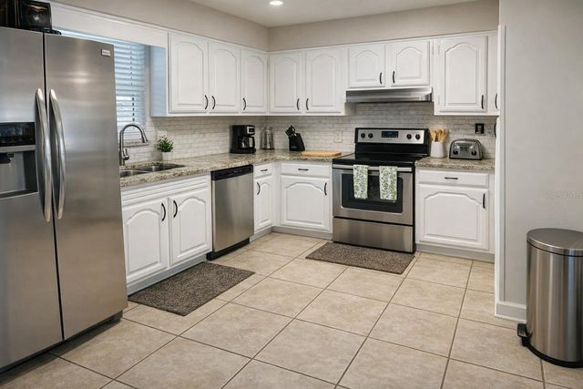 24 LILAC DRIVE, Debary, FL 32713