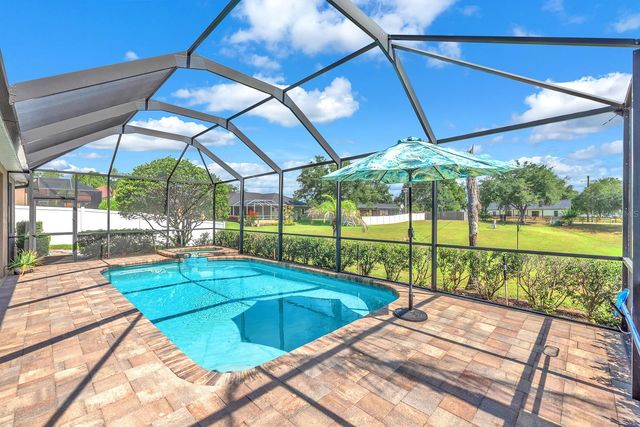 2817 DURANT TRAILS BOULEVARD, Dover, FL 33527