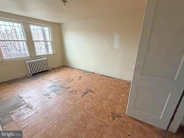 323 W WINGOHOCKING ST, Philadelphia, PA 19140