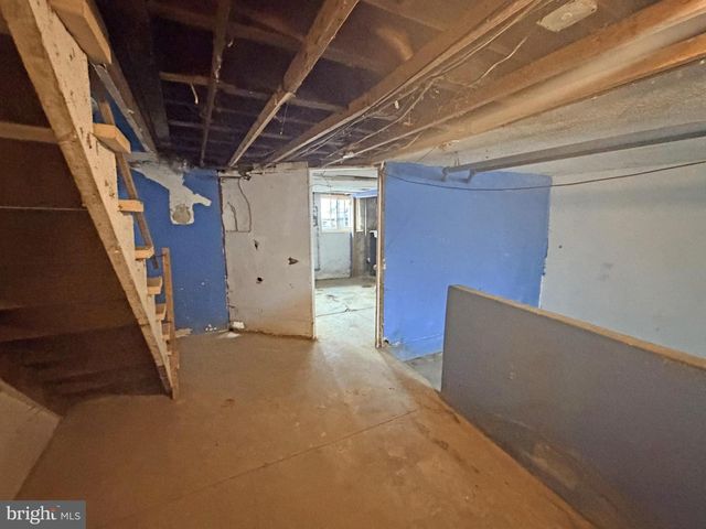 323 W WINGOHOCKING ST, Philadelphia, PA 19140