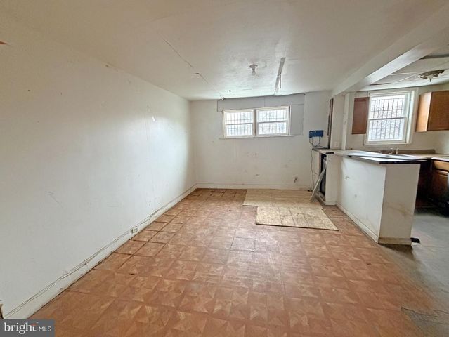 323 W WINGOHOCKING ST, Philadelphia, PA 19140