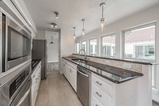 3004 Sheraton Drive, Plano, TX 75075