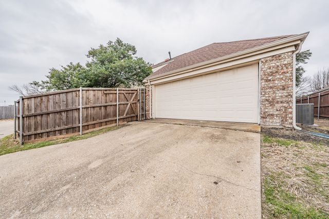 3004 Sheraton Drive, Plano, TX 75075