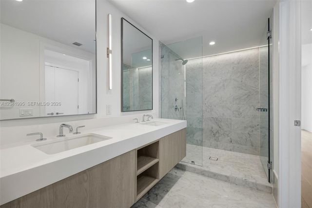 9221 E Bay Harbor Drive 210, Bay Harbor Islands, FL 33154