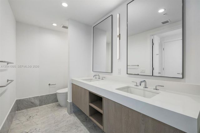 9221 E Bay Harbor Drive 210, Bay Harbor Islands, FL 33154
