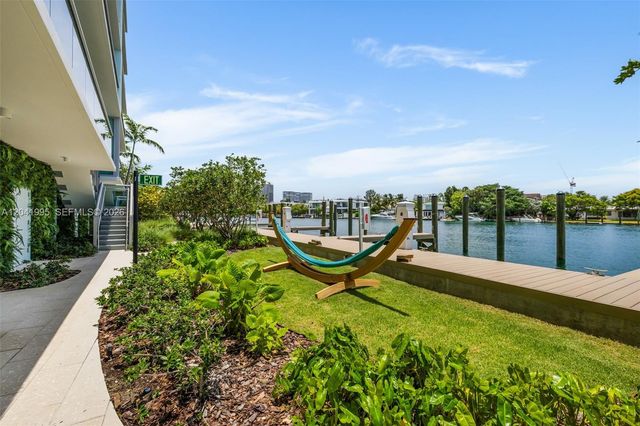 9221 E Bay Harbor Drive 210, Bay Harbor Islands, FL 33154
