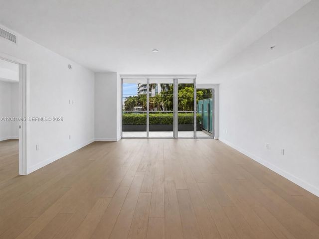 9221 E Bay Harbor Drive 210, Bay Harbor Islands, FL 33154
