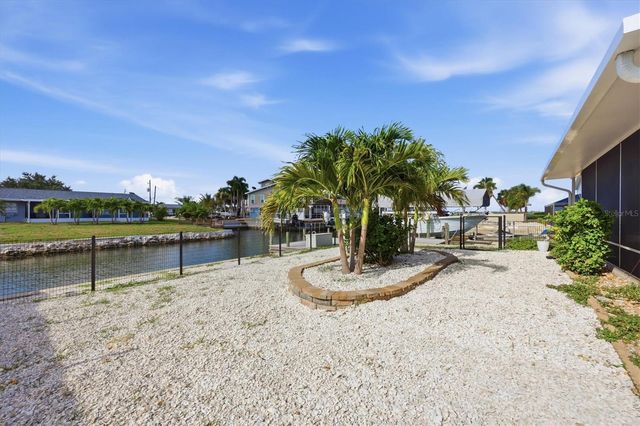 1925 OREGON TRAIL, Englewood, FL 34224