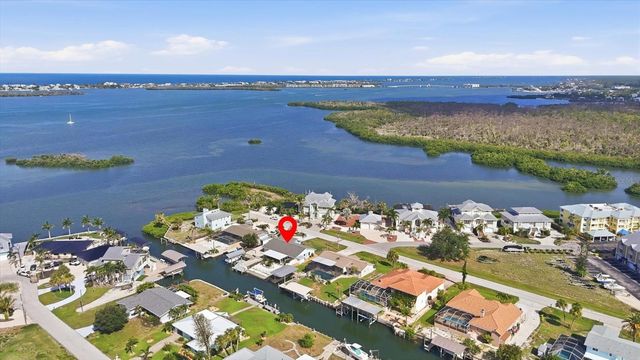 1925 OREGON TRAIL, Englewood, FL 34224