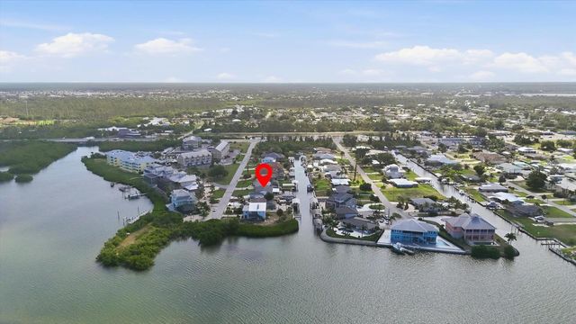 1925 OREGON TRAIL, Englewood, FL 34224