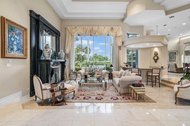 61 St George Place, Palm Beach Gardens, FL 33418