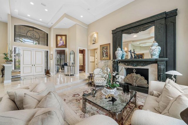 61 St George Place, Palm Beach Gardens, FL 33418