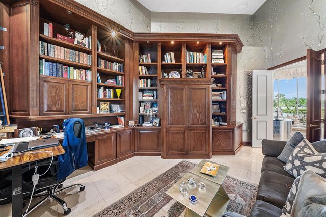 61 St George Place, Palm Beach Gardens, FL 33418