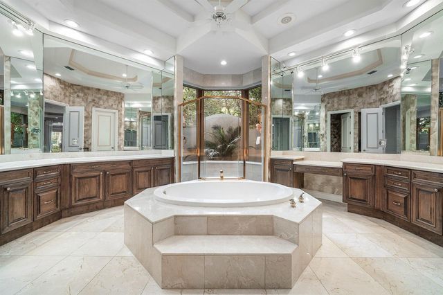 61 St George Place, Palm Beach Gardens, FL 33418