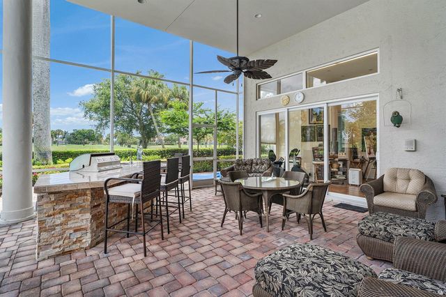 61 St George Place, Palm Beach Gardens, FL 33418