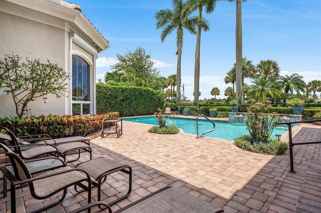 61 St George Place, Palm Beach Gardens, FL 33418