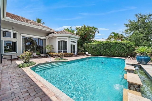 61 St George Place, Palm Beach Gardens, FL 33418