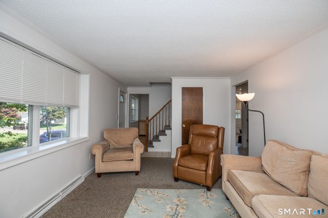 7 Raynham Road, East Haven, CT 06512