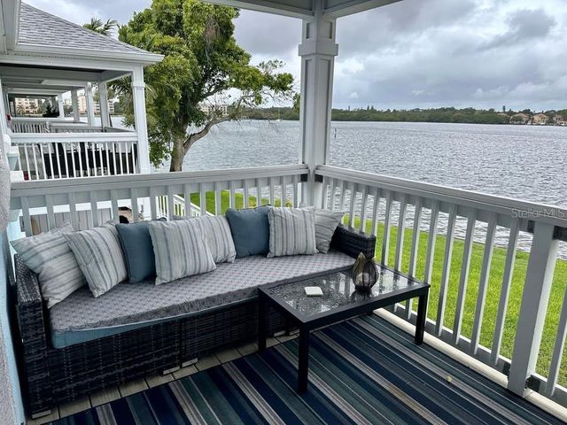 5107 SALMON DRIVE SE C, St Petersburg, FL 33705