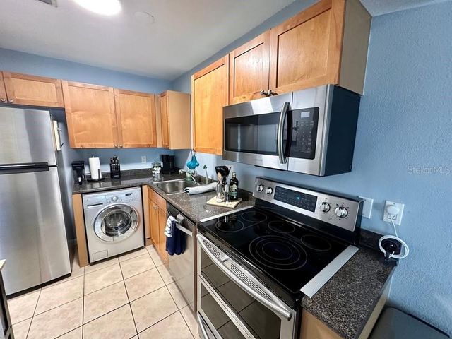 5107 SALMON DRIVE SE C, St Petersburg, FL 33705