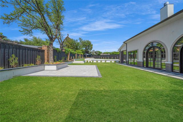 5615 Lobello Drive, Dallas, TX 75229