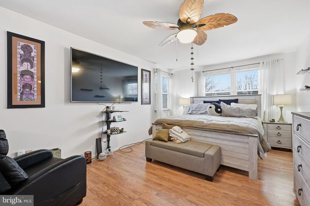 11 ROSSITER CIR, Newark, DE 19702