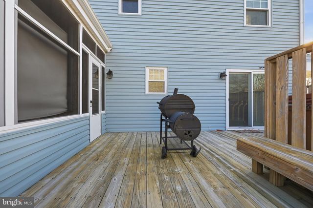 11 ROSSITER CIR, Newark, DE 19702