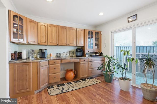 11 ROSSITER CIR, Newark, DE 19702