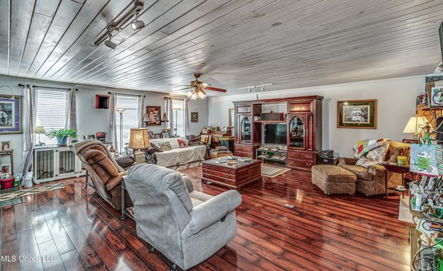 502 E Georgetown Street, Crystal Springs, MS 39059