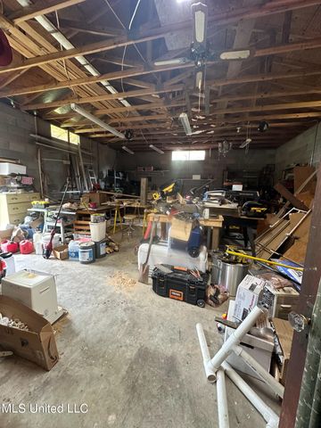 502 E Georgetown Street, Crystal Springs, MS 39059