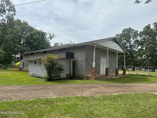 502 E Georgetown Street, Crystal Springs, MS 39059