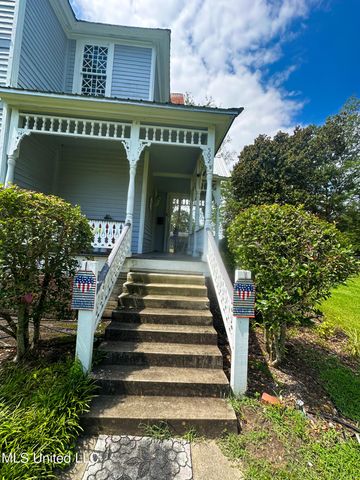 502 E Georgetown Street, Crystal Springs, MS 39059