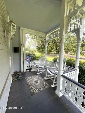 502 E Georgetown Street, Crystal Springs, MS 39059