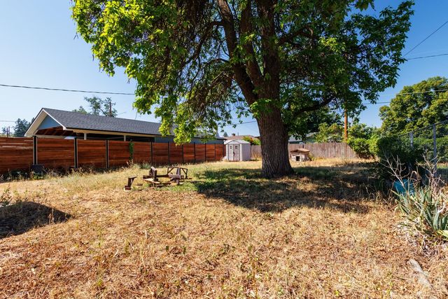 3621 N Edgerton Rd, Spokane Valley, WA 99212