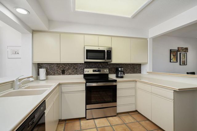 510 Desert Falls Drive N, Palm Desert, CA 92211