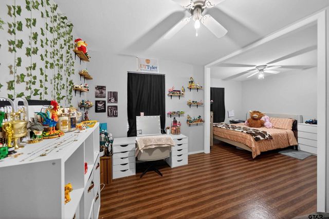 137 Valley View Ln., Jacksonville, TX 75766