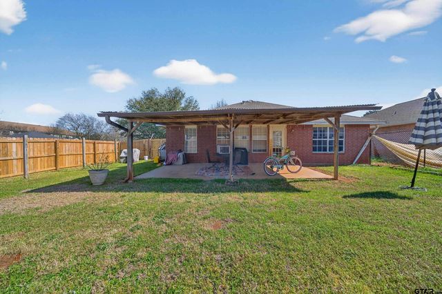 137 Valley View Ln., Jacksonville, TX 75766