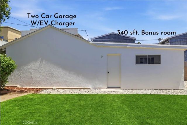 7446 Dempsey Avenue, Lake Balboa, CA 91406
