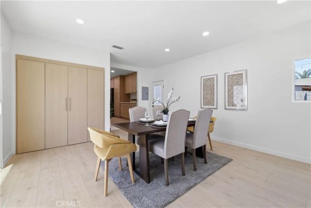 7446 Dempsey Avenue, Lake Balboa, CA 91406