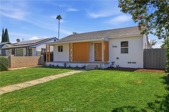7446 Dempsey Avenue, Lake Balboa, CA 91406