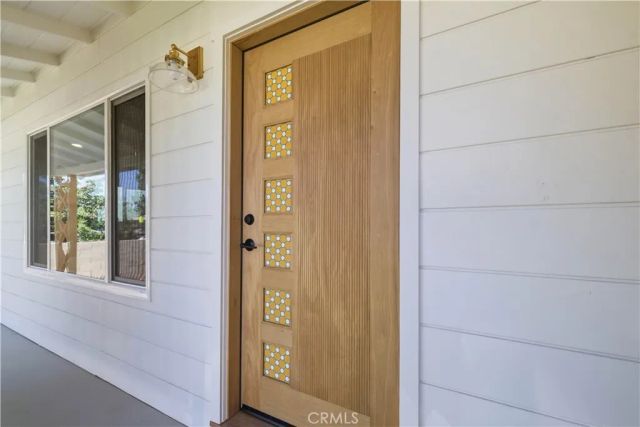 7446 Dempsey Avenue, Lake Balboa, CA 91406
