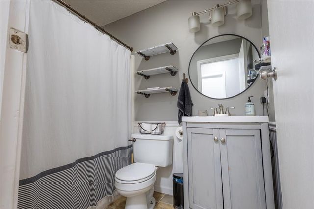 6320 Pamela Drive, St Joseph, MO 64504