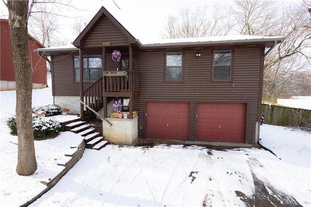 6320 Pamela Drive, St Joseph, MO 64504