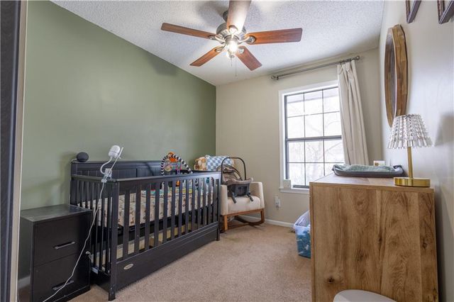 6320 Pamela Drive, St Joseph, MO 64504